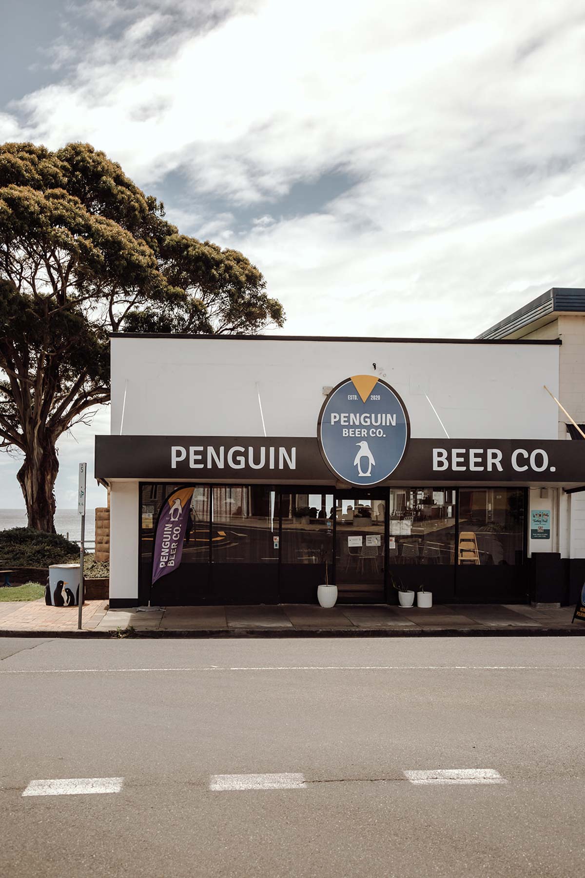Experience North West Tasmania's finest brews with Coastline Tours and Penguin Beer Company. Immerse in guided tours that blend captivating landscapes, craft beer delights, and the warm hospitality of our coastal region."